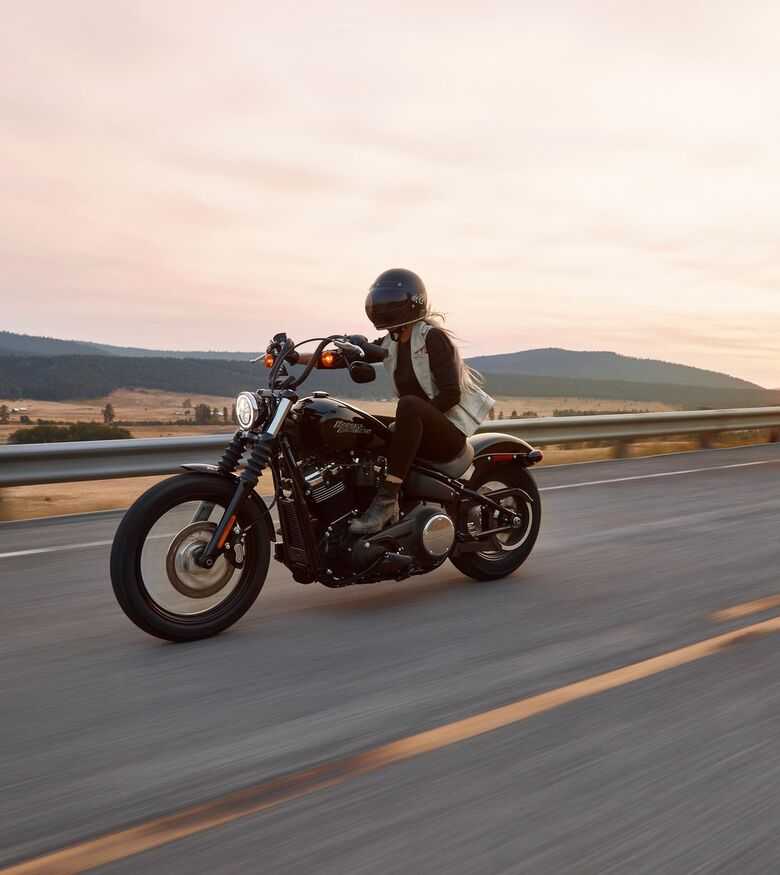 Prestonsburg Motorcycle Accident Attorneys - motorcycle on the highway