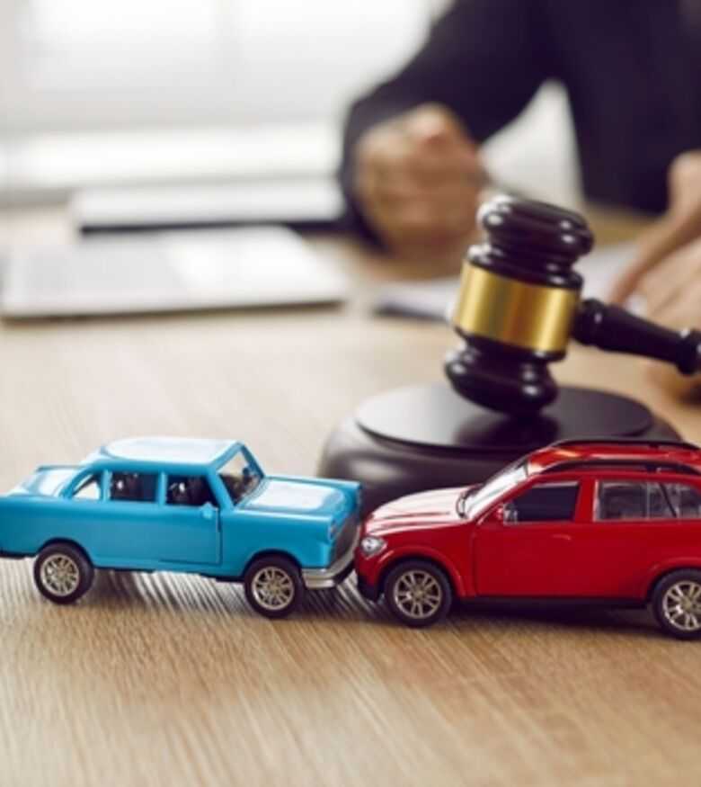 What Are the Benefits of Working with a Local Car Accident Attorney in Los Angeles?