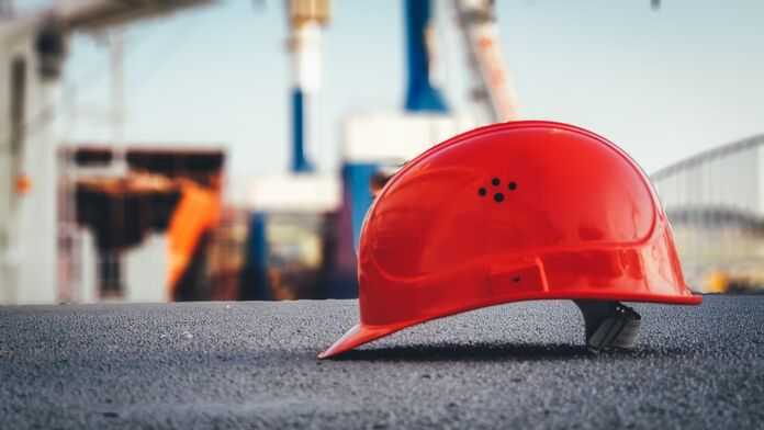 Lexington Labor and Employment Lawyers - hard hat at construction site