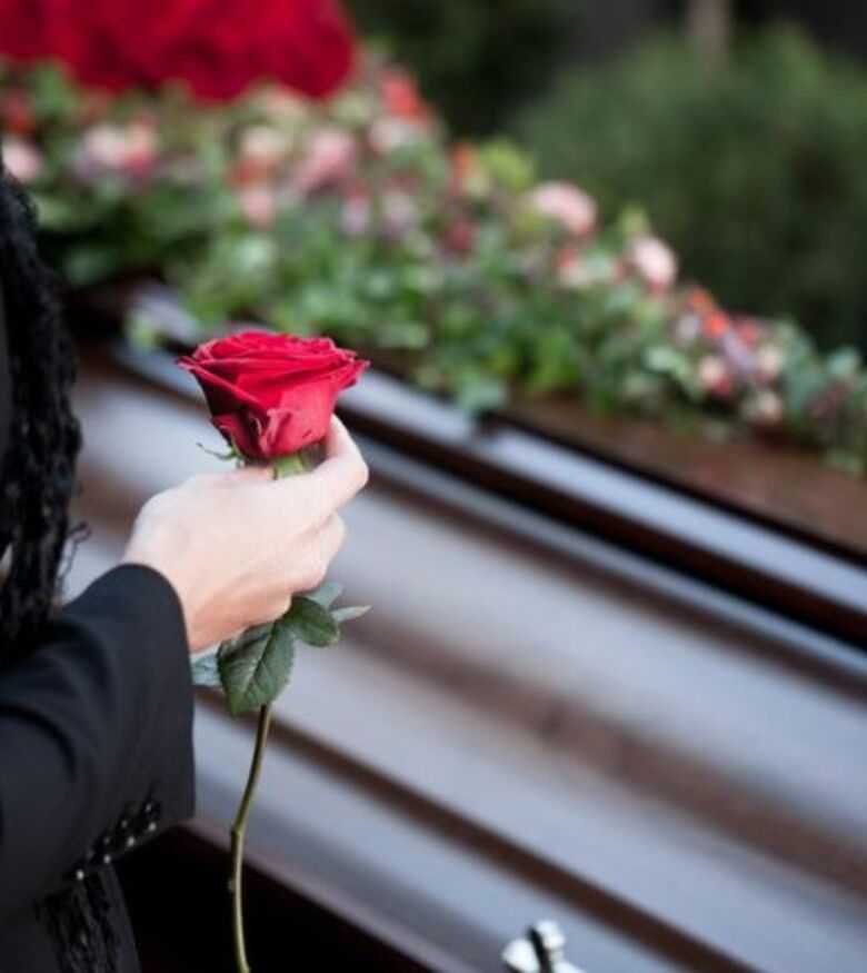 Wrongful Death Lawyers in Pittsburgh, PA - casket with roses