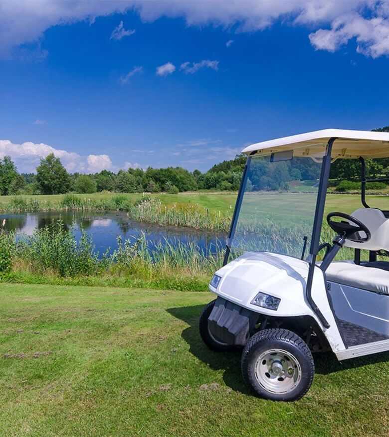 Golf Cart Accident Lawyer in Melbourne - golf cart in middle of golf course
