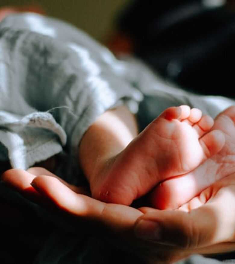 Savannah Birth Injury Attorneys - newborn baby feet