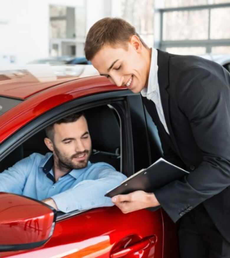 Where Can I Find the Best Rental Car Accident Lawyers in DeLand, FL? - Man renting car