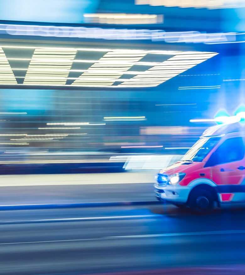 New York Wrongful Death Attorneys - ambulance in an emergency