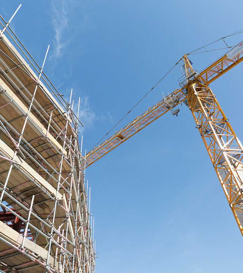 Fort Lauderdale Construction Lawyers - Construction Building and crane