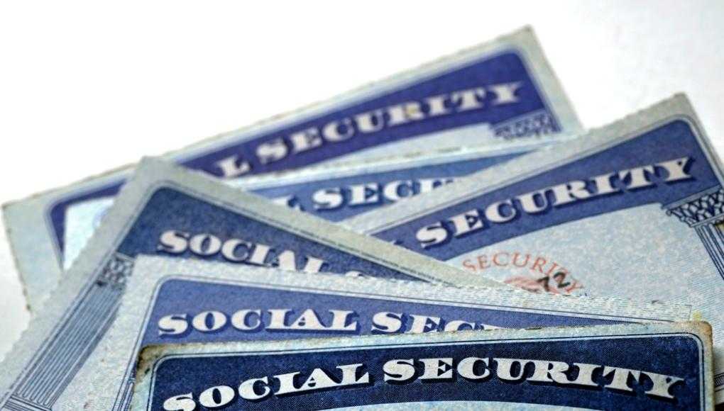 Navigating Social Security Disability Benefits in Jacksonville, Florida - social security cards