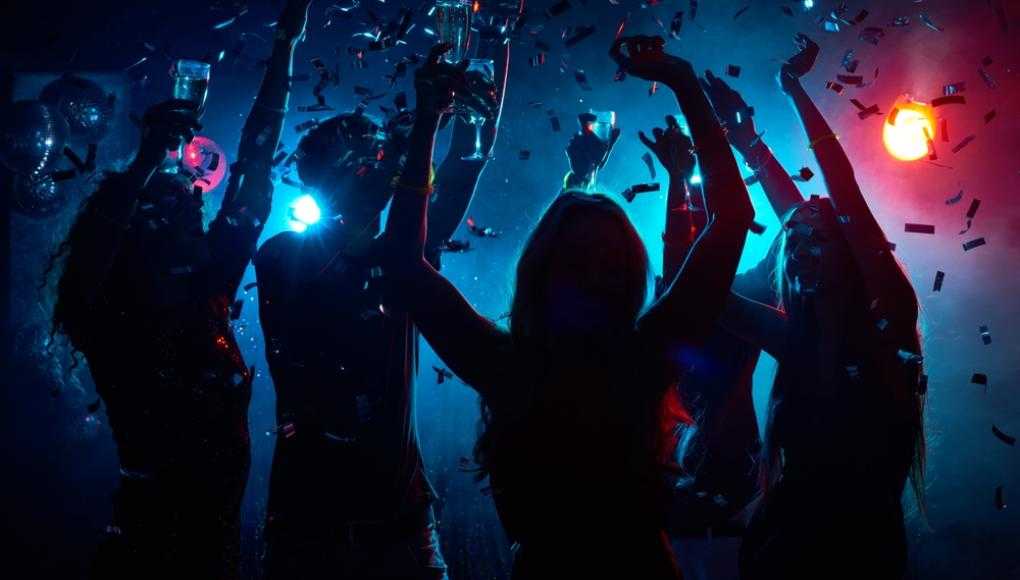 People dancing at a nightclub