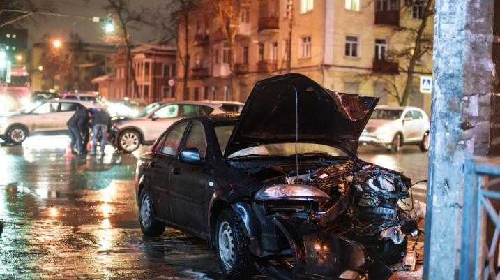 Car crashed into a telephone pole