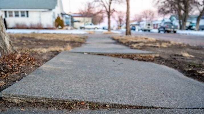 Uneven sidewalk