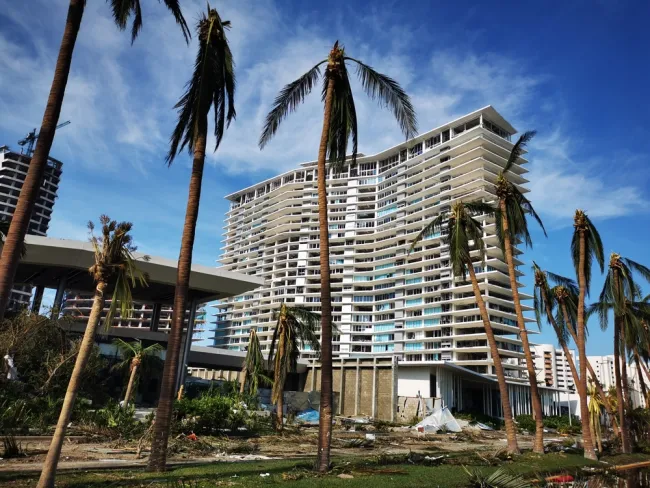 Hurricane in Florida - outside of a house