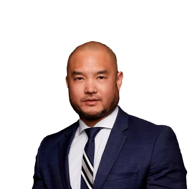 Headshot of Albert Ng, a Los Angeles-based car accident and auto injury lawyer at Morgan & Morgan