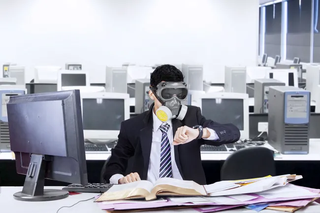 5 Ways Your Office Could Be Making You Sick - office