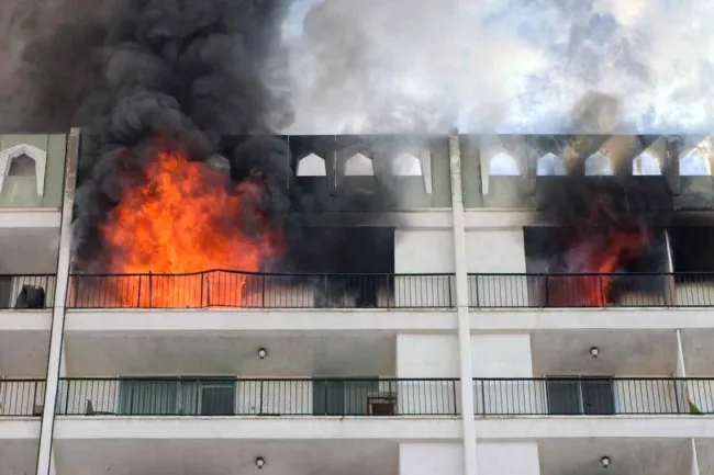 Apartment Block Near San Diego Goes Up in Flames - fire